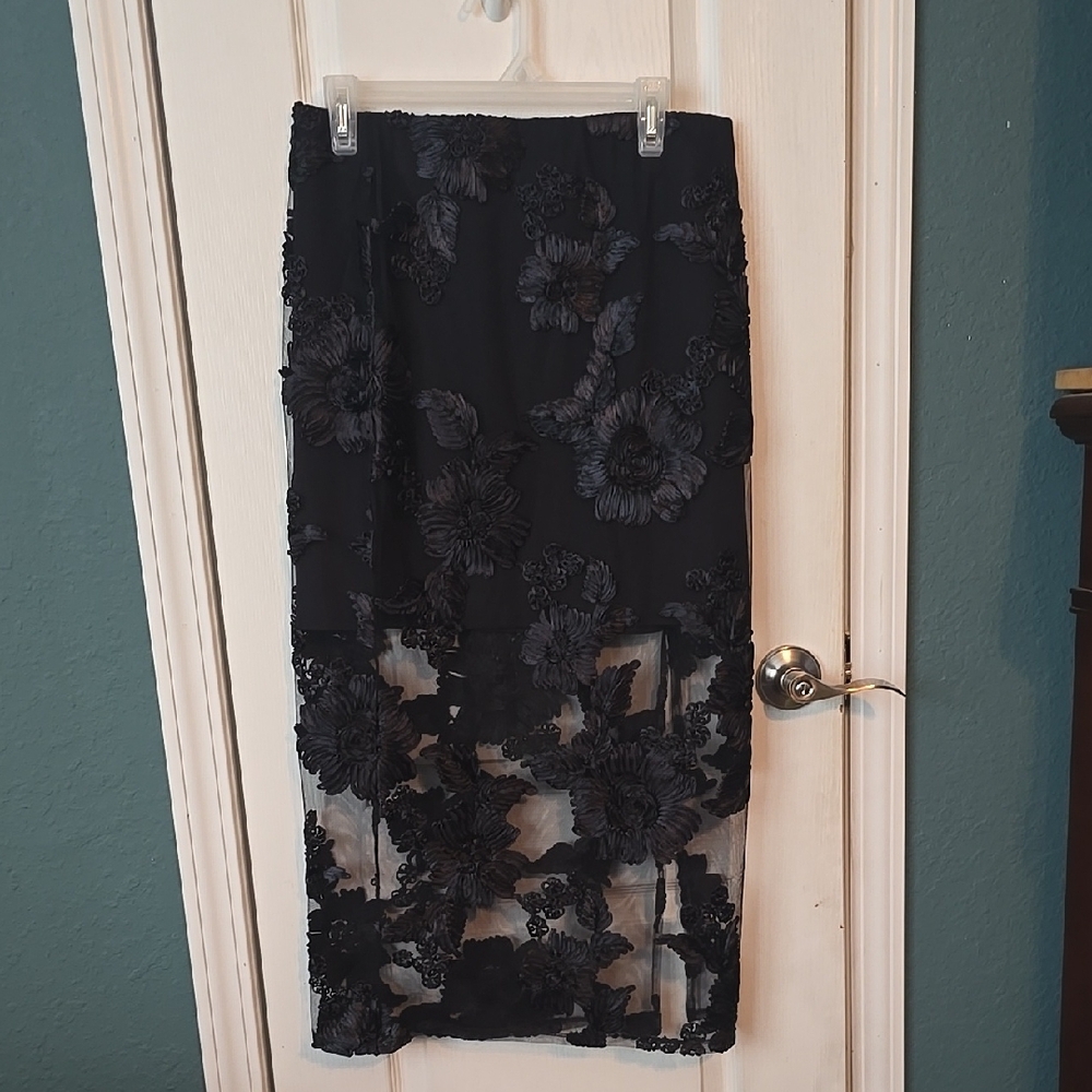 Elegant Black Floral Lace Skirt